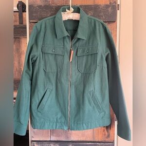 Womens  LL Bean Signsture Green zip Jacket very classy like new
